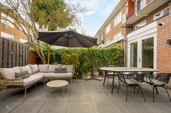 Photo 5 of Helmholtzstraat 65-H