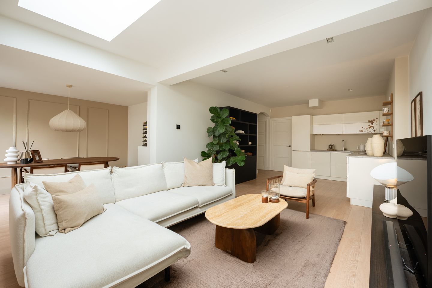 Photo 10 of Helmholtzstraat 65-H