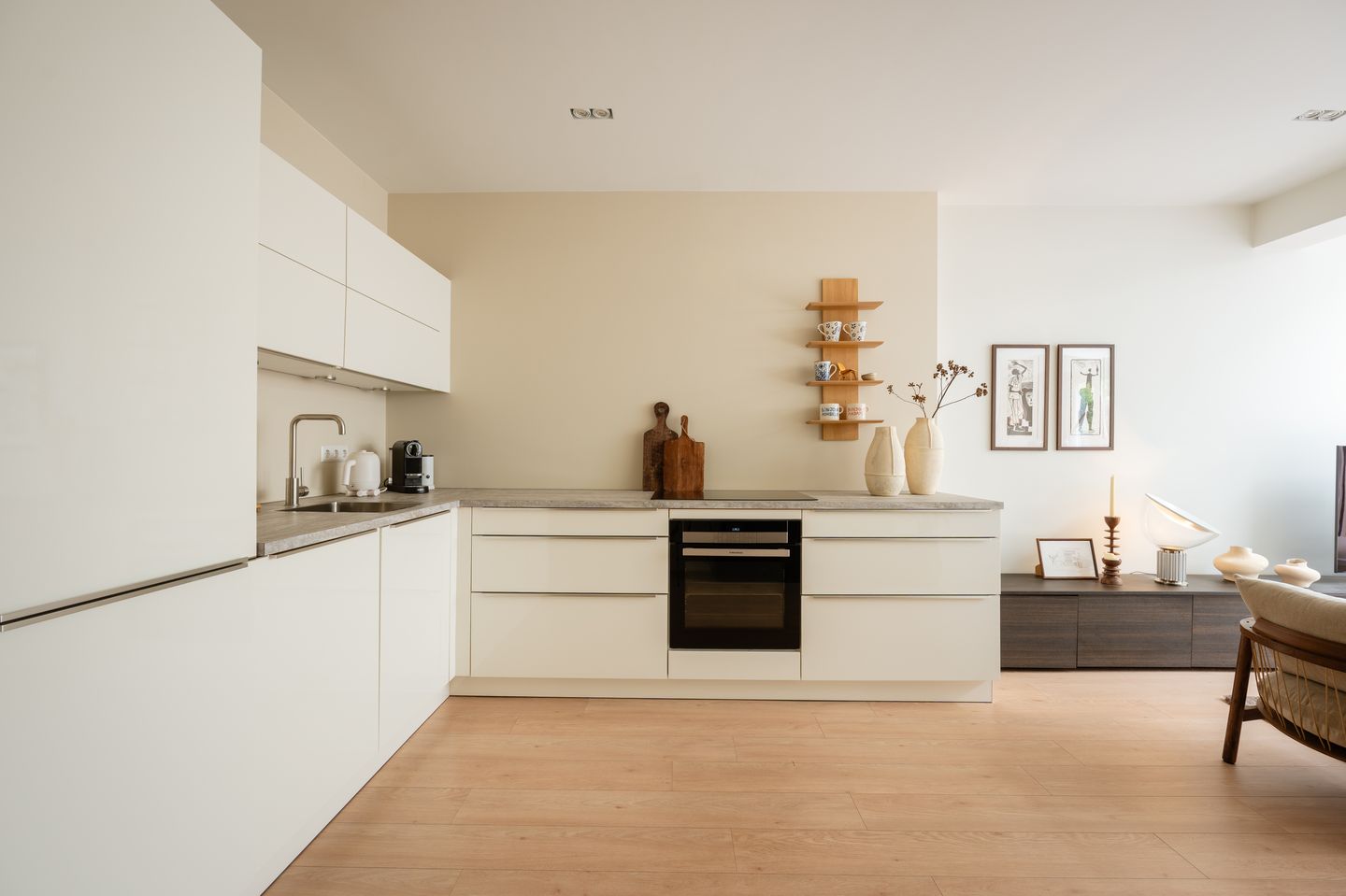 Photo 19 of Helmholtzstraat 65-H