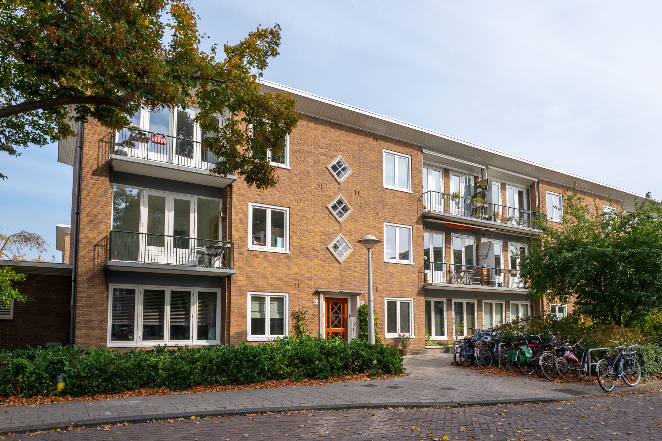 Photo 36 of Helmholtzstraat 65-H