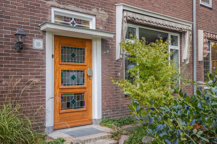 Foto 7 van Stationsplein 18