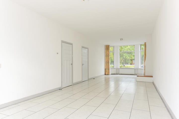 Foto 12 van Nassaukade 25