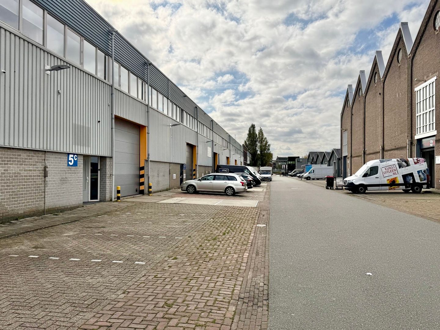 View photo 3 of Hendrik Figeeweg 5-C