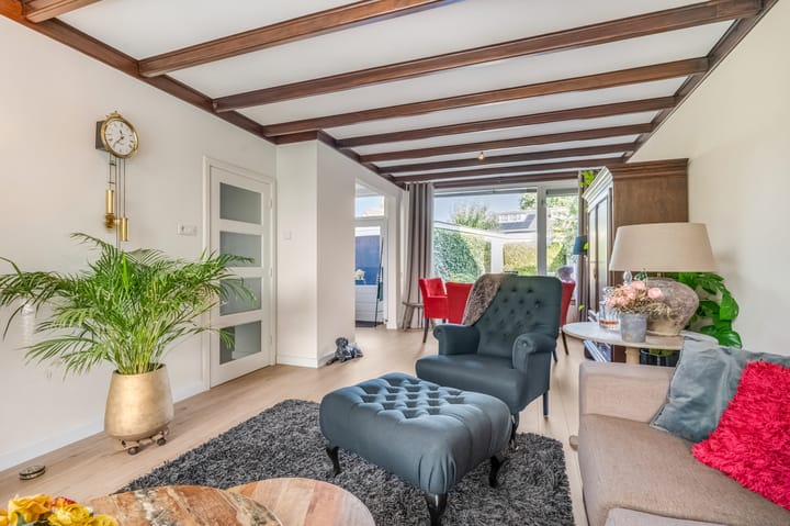 Photo 11 of Prins Hendrikweg 13-A