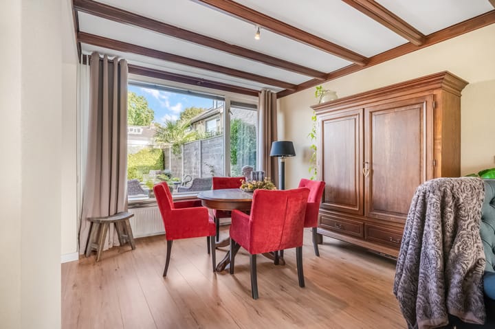 Photo 12 of Prins Hendrikweg 13-A