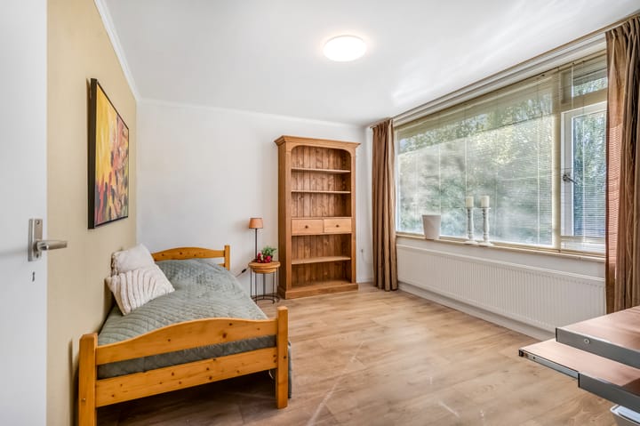 Photo 20 of Prins Hendrikweg 13-A