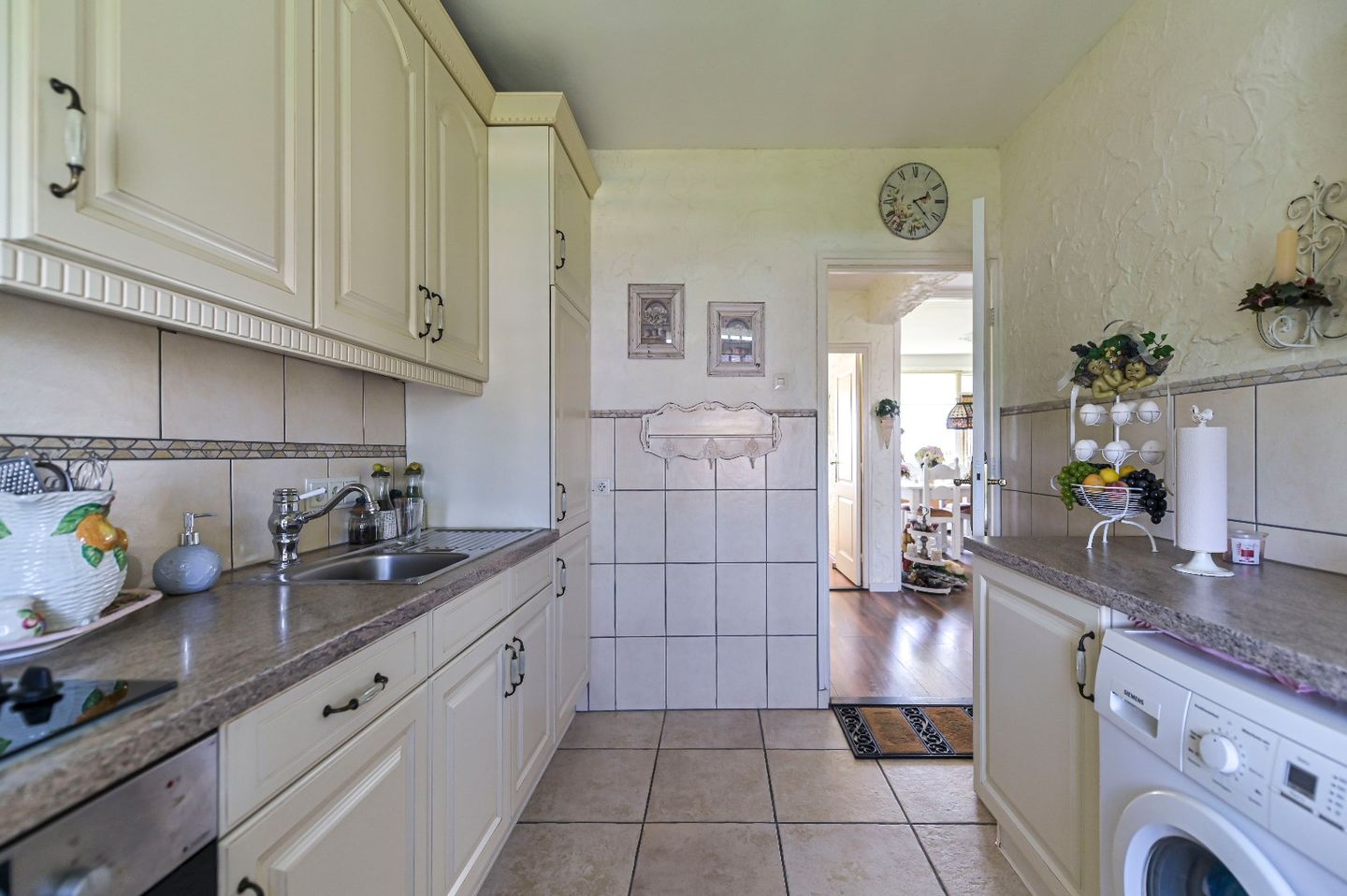 Foto 19 van Albert Cuypstraat 216