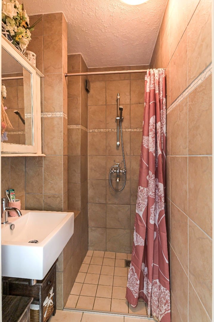 Foto 21 van Albert Cuypstraat 216