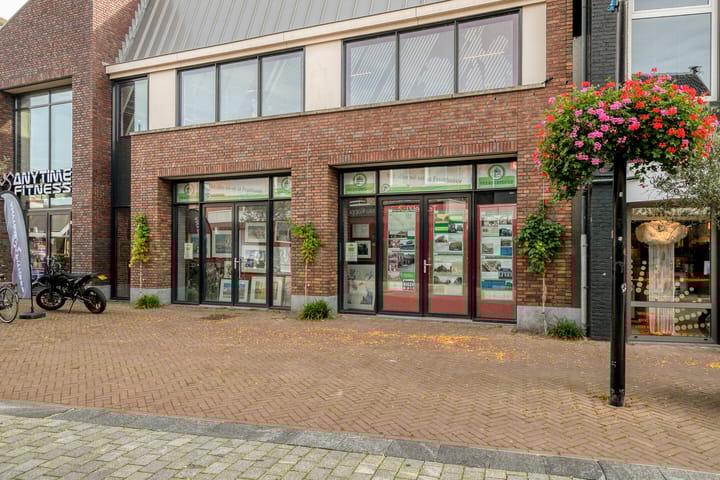 Hoofdstraat 8, Raamsdonksveer