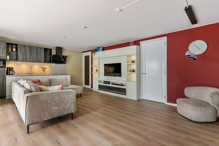 Photo 9 of Merwestraat 59