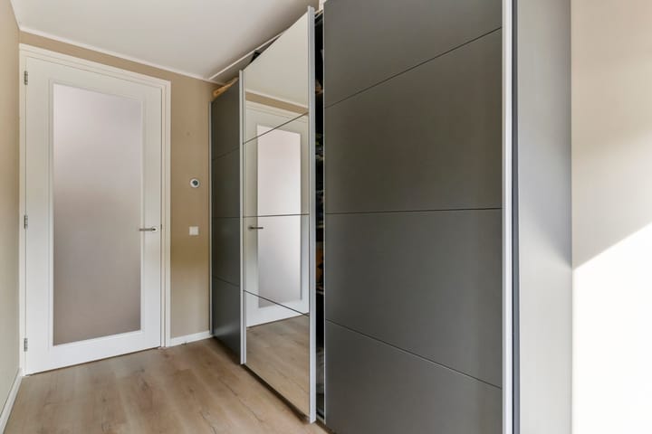 Photo 18 of Merwestraat 59