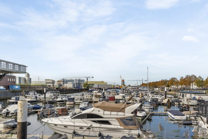 Photo 26 of Merwestraat 59