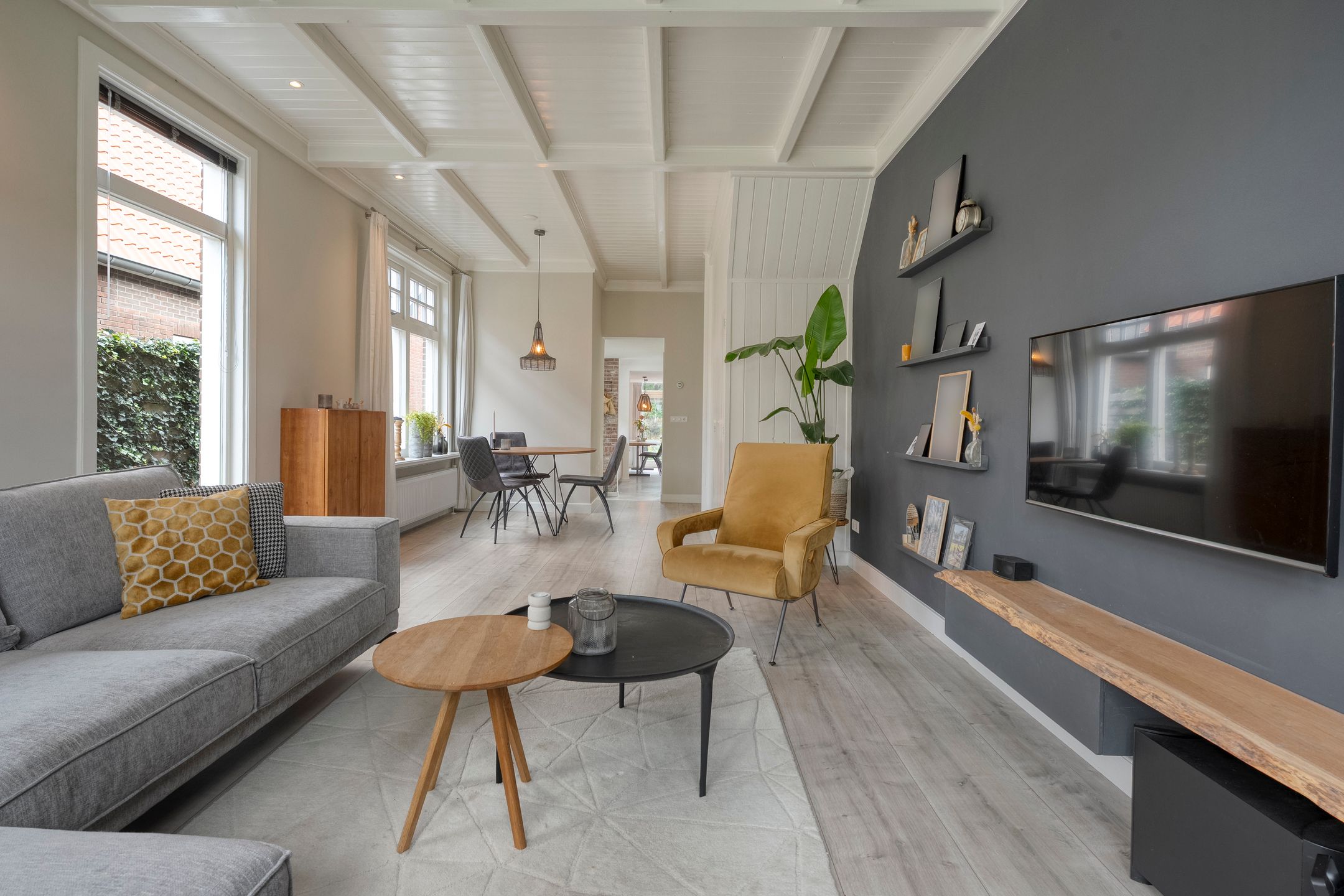 Foto 15 van Van Haeringenstraat 53