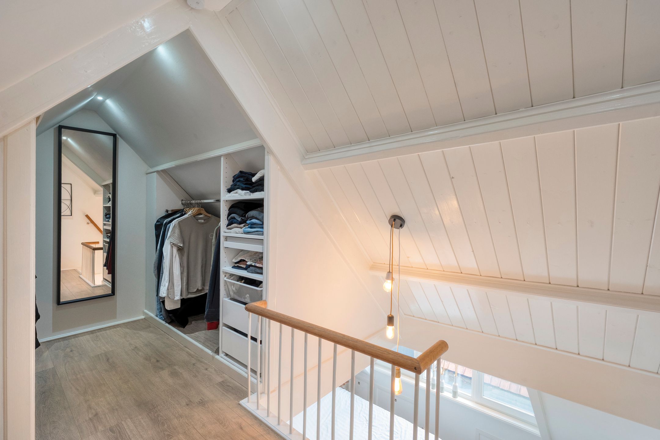 Foto 33 van Van Haeringenstraat 53