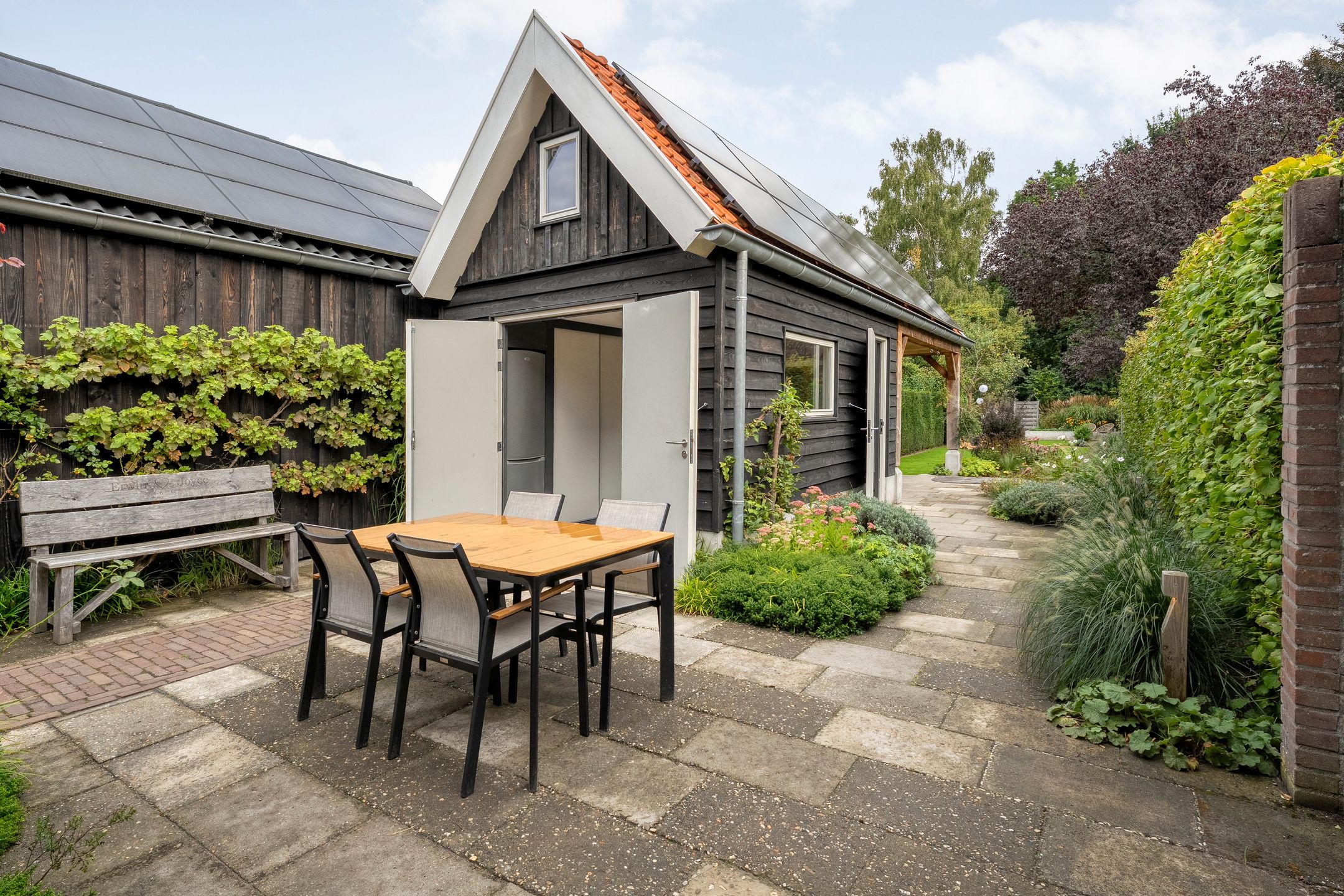 Foto 36 van Van Haeringenstraat 53