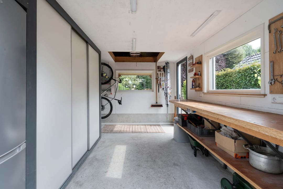 Foto 38 van Van Haeringenstraat 53