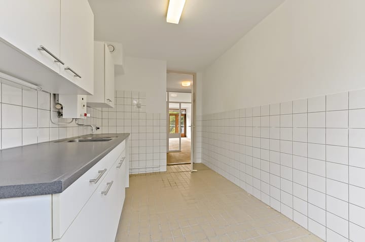 Photo 5 of Roland Holstlaan 996