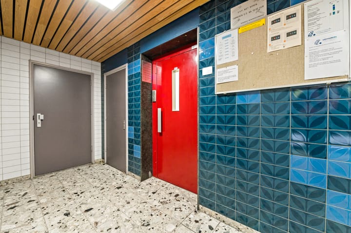 Photo 24 of Roland Holstlaan 996