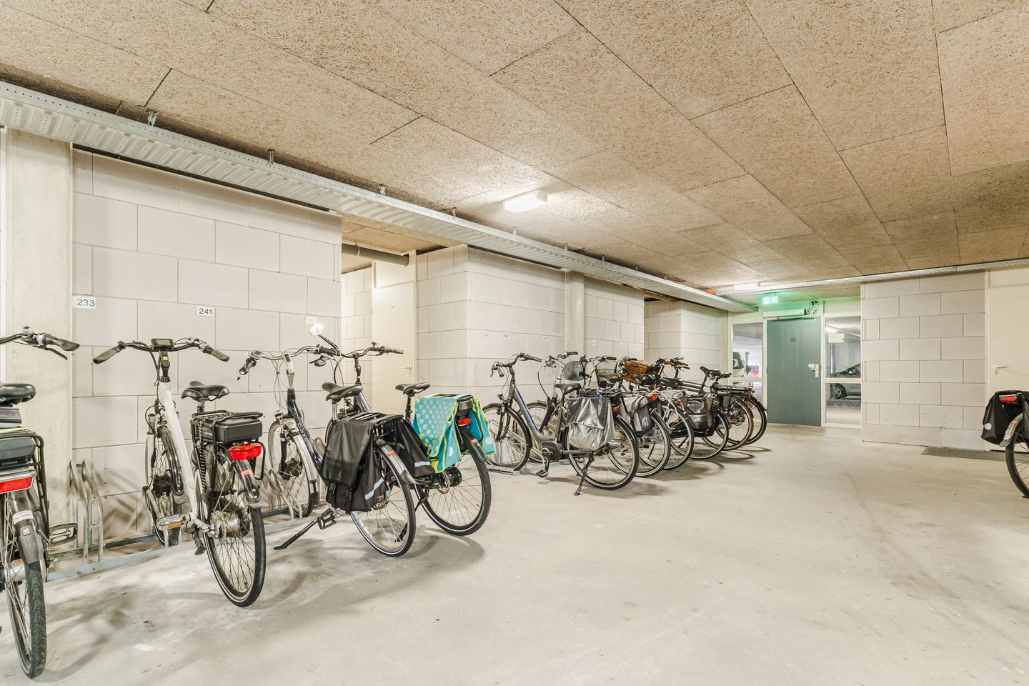 Photo 34 of Hof van Luxemburg 202