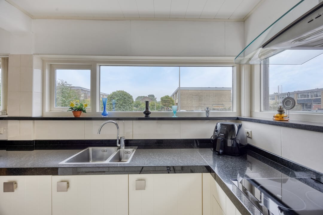 Foto 17 van Den Tollstraat 46