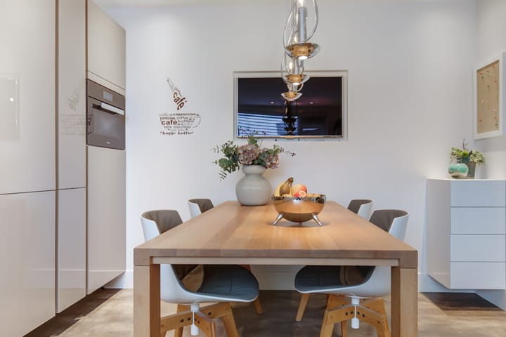 Foto 13 van Anton Deenplein 17