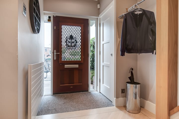 Foto 30 van Anton Deenplein 17