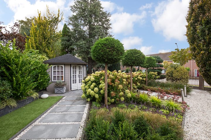 Foto 62 van Anton Deenplein 17