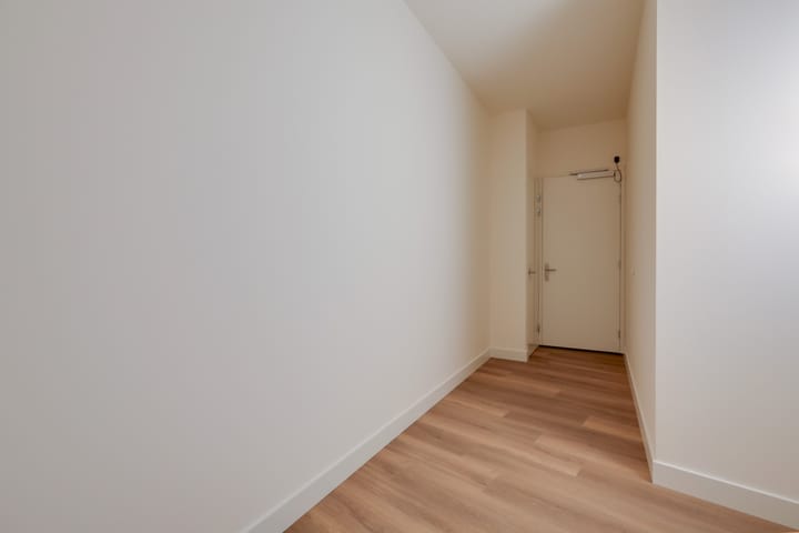 Foto 16 van Burgemeester van Nispenstraat 5-A04