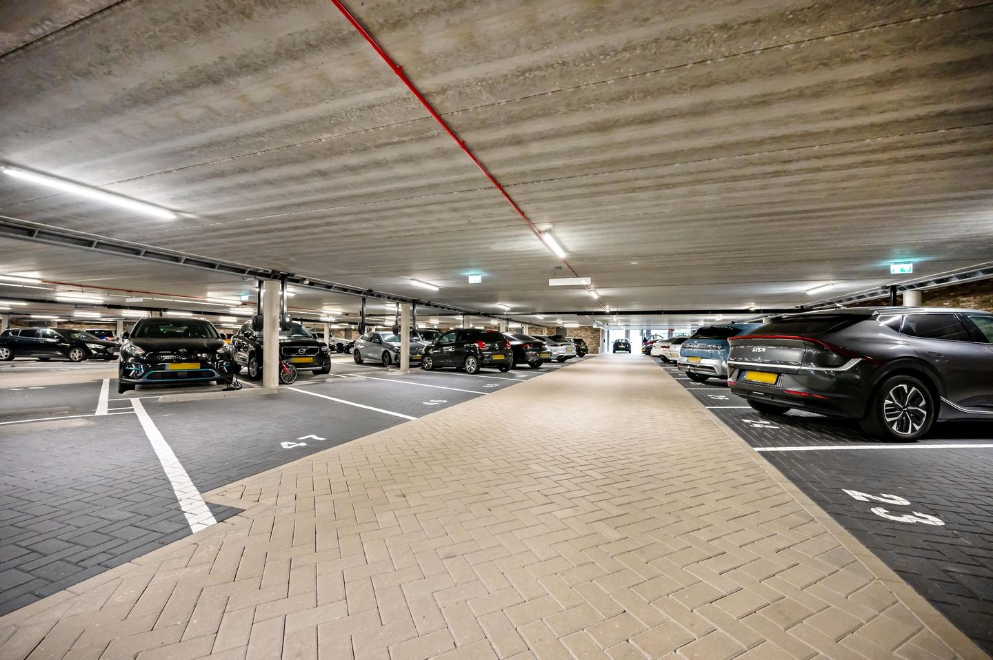 Photo 34 of Zodiakplein 45