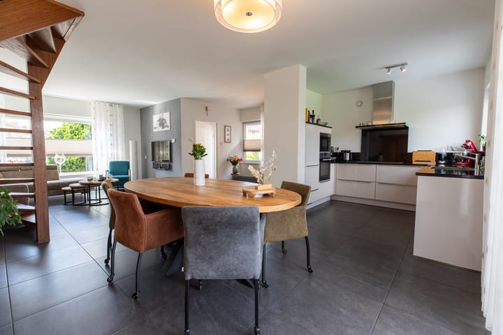 Photo 6 of Kamperstraat 12