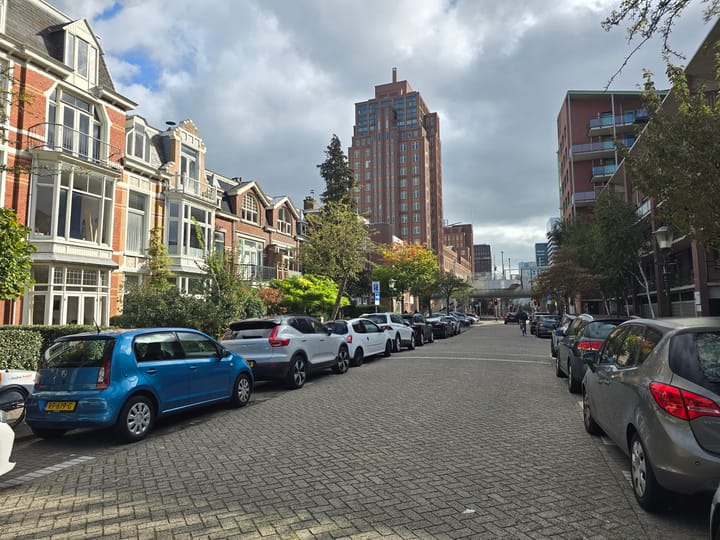 Photo 3 of Adelheidstraat 171