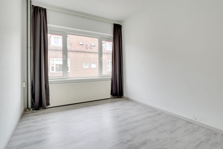 Foto 16 van H.J. Schimmelstraat 14