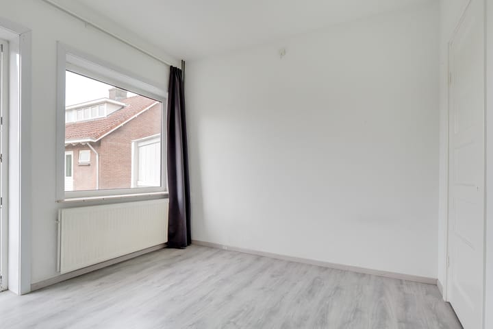 Foto 23 van H.J. Schimmelstraat 14