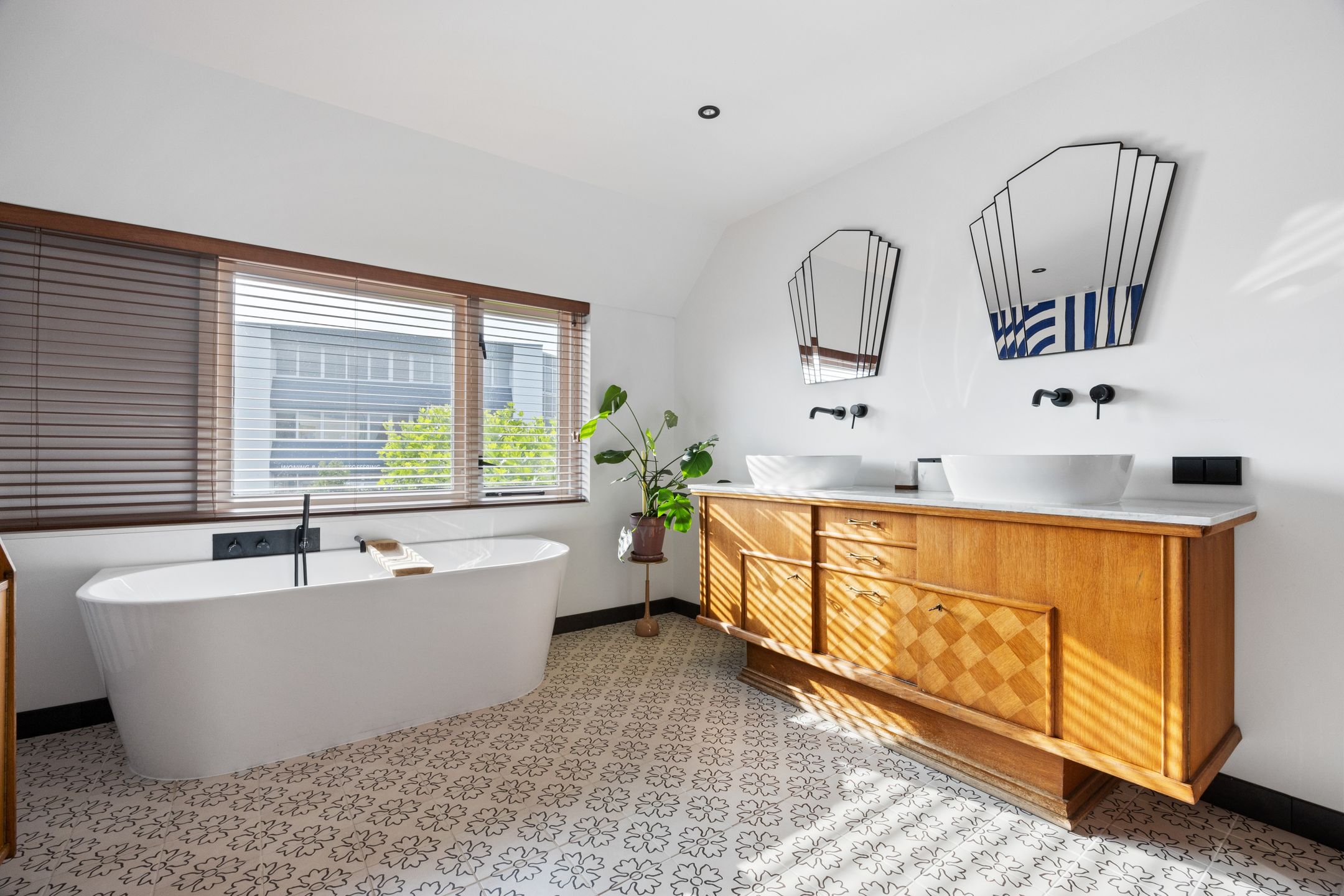 Foto 33 van Lokhorstweg 12