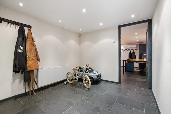 Photo 45 of Lokhorstweg 12