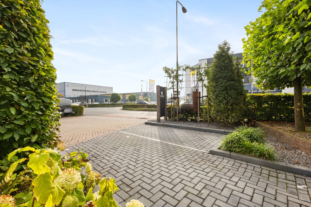 Foto 61 van Lokhorstweg 12