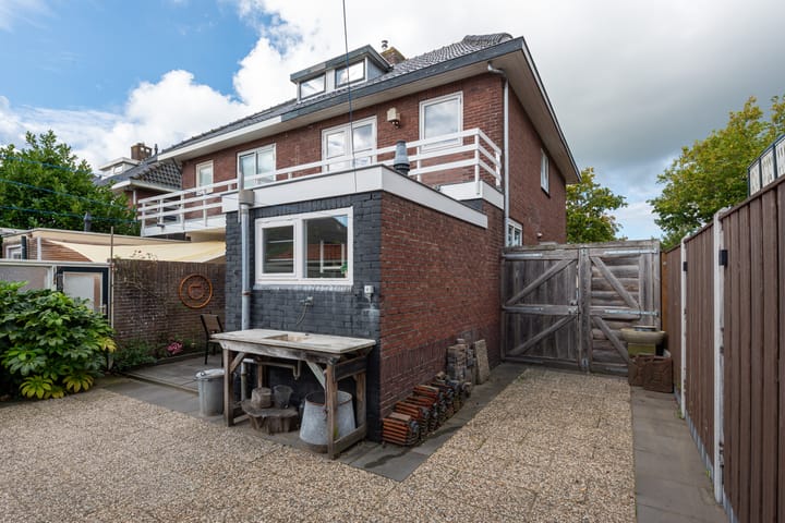 Foto 36 van Kennemerstraatweg 558