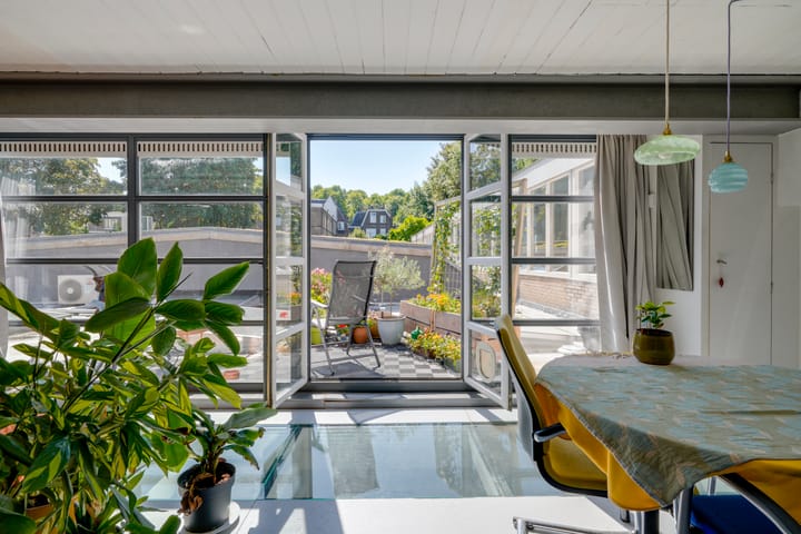 Foto 36 van Mgr. van de Weteringstraat 73