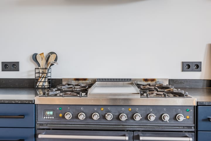 Photo 20 of Emmastraat 35