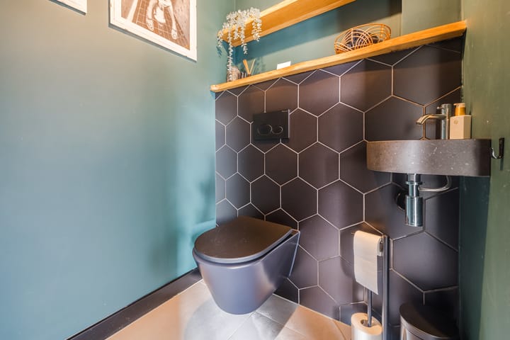 Photo 22 of Emmastraat 35