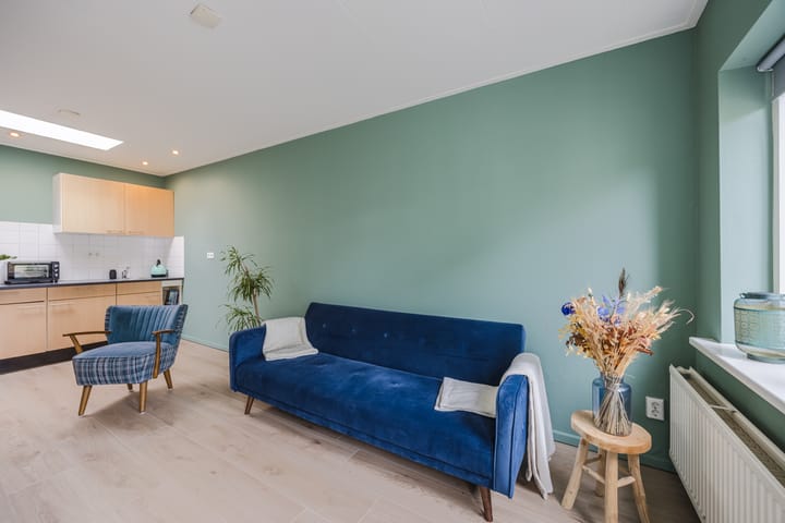 Photo 38 of Emmastraat 35