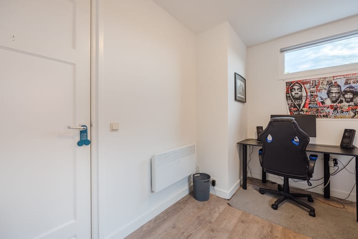 Photo 57 of Emmastraat 35