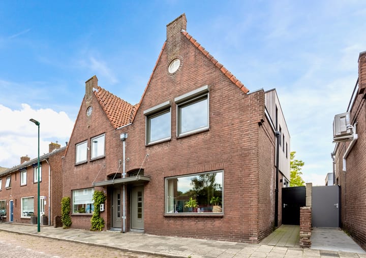 Photo 73 of Emmastraat 35