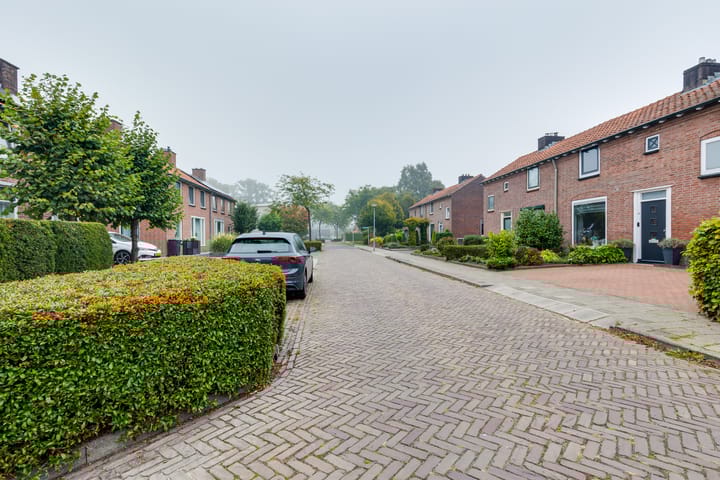 Foto 56 van Beatrixstraat 11