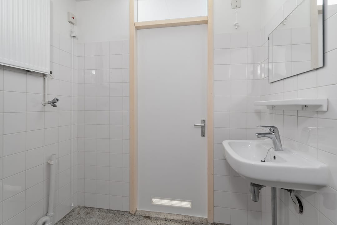 Foto 22 van Aalsmeerweg 17-2