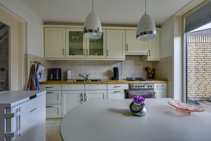 Photo 22 of Julianaweg 40