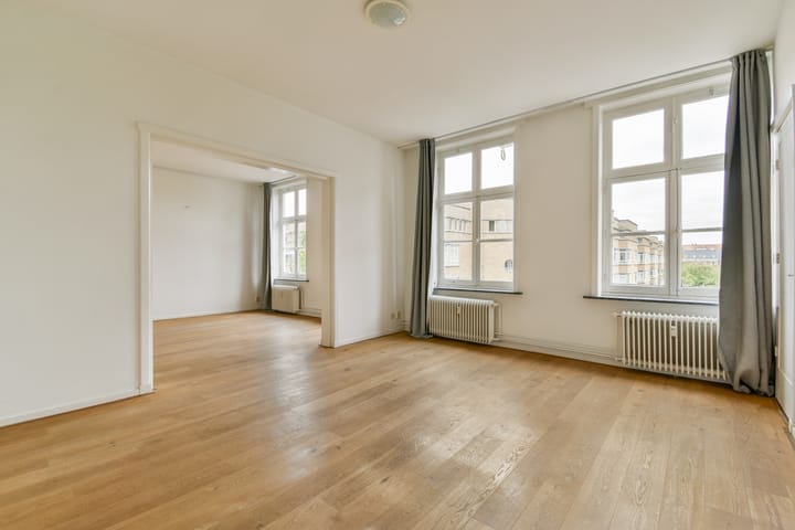 Photo 2 of Michelangelostraat 73-3