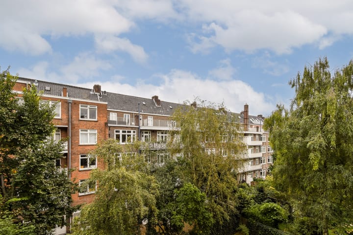 Photo 11 of Michelangelostraat 73-3