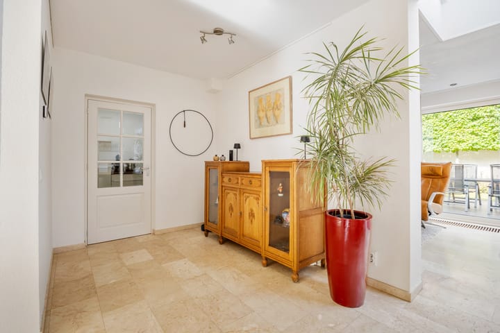 Photo 21 of Trompstraat 54