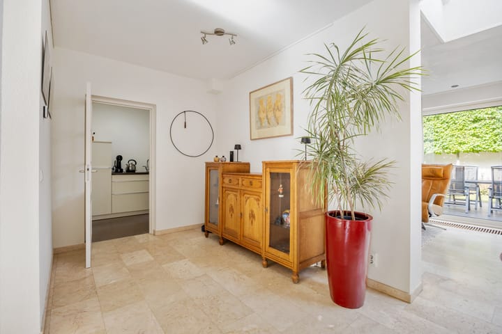 Photo 22 of Trompstraat 54